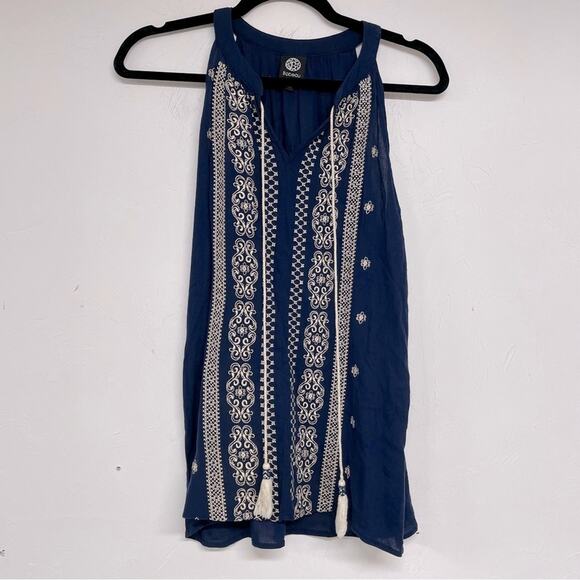 Bobeau Blue Embroidered Sleeveless Boho Blouse Womens S Flowy Summer Beachy - Picture 1 of 7